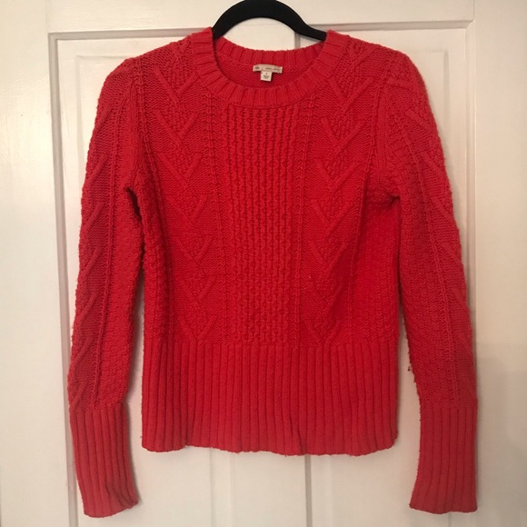 Preppy red sweater - Picture 1 of 3